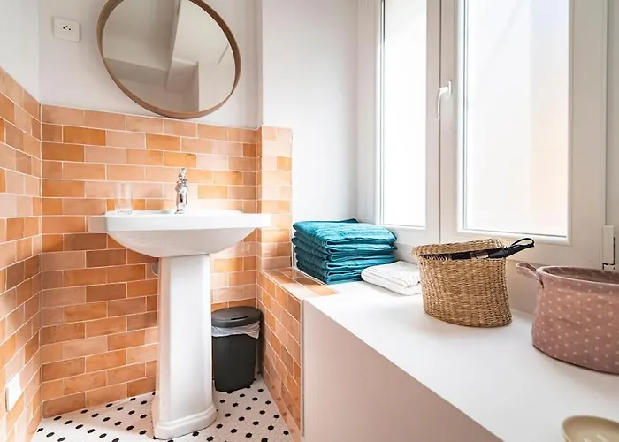 Balthazar Fauvette, Bel Hyper Centre